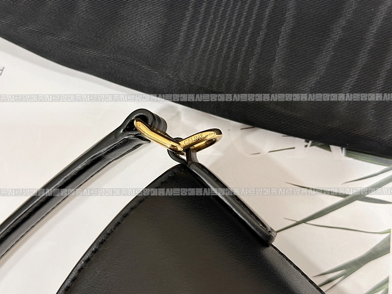 셀린느루이즈버킷숄더백미디움  20260309-154221-013루.jpg