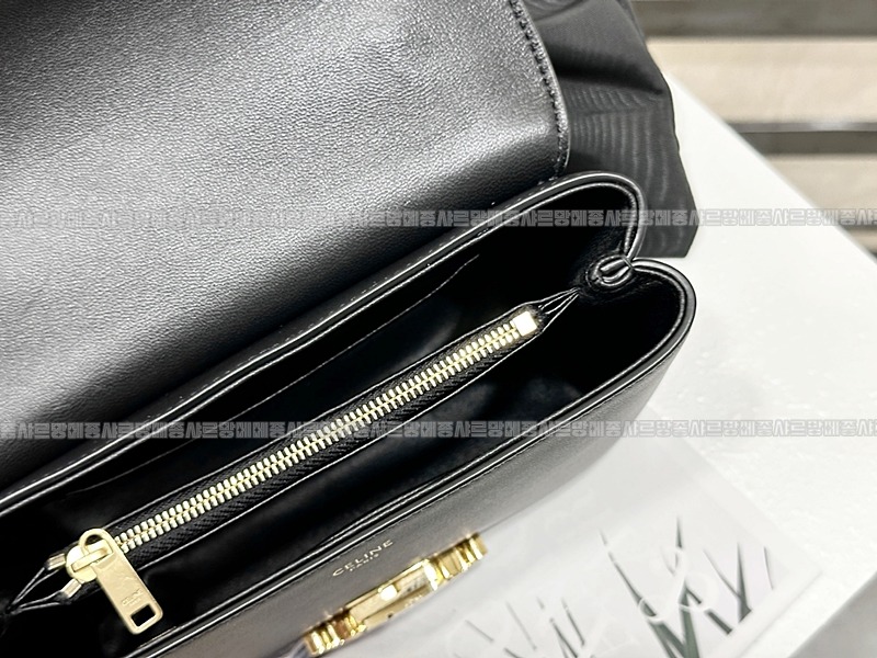 셀린느틴니노백  20260309-155631-006루.jpg