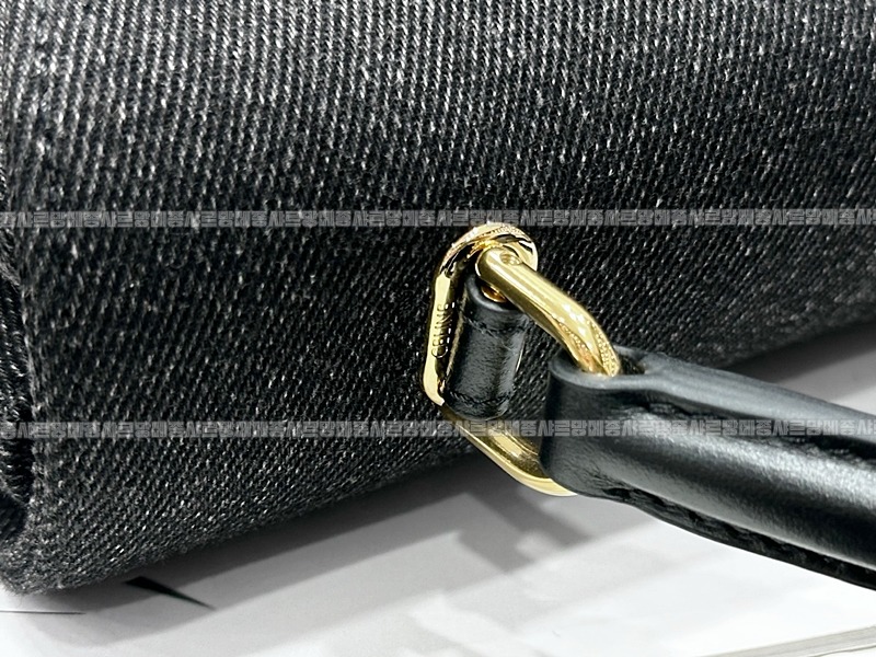 셀린느틴니노백  20260309-160753-008루.jpg