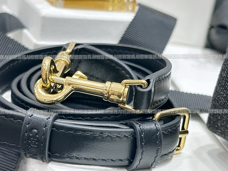 셀린느틴니노백  20260309-160754-012루.jpg