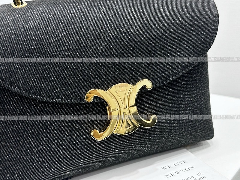 셀린느틴니노백  20260309-160754-010루.jpg