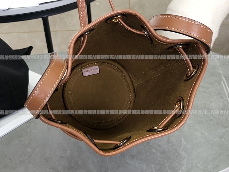 셀린느드로우스트링배스몰  20260309-161921-005루.jpg