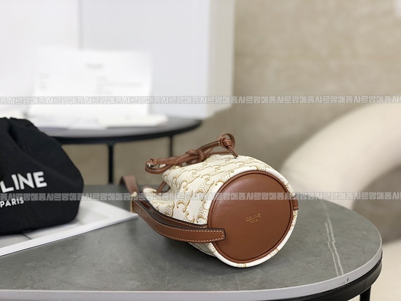 셀린느드로우스트링배스몰  20260309-161921-006루.jpg