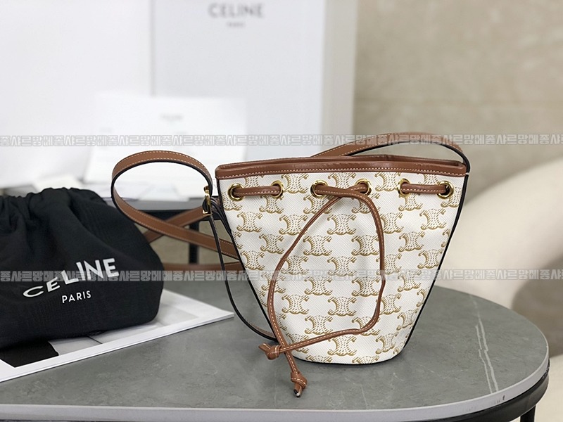 셀린느드로우스트링배스몰  20260309-161921-007루.jpg