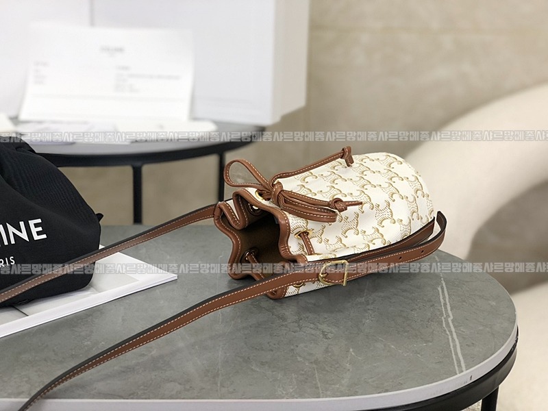 셀린느드로우스트링배스몰  20260309-161922-008루.jpg