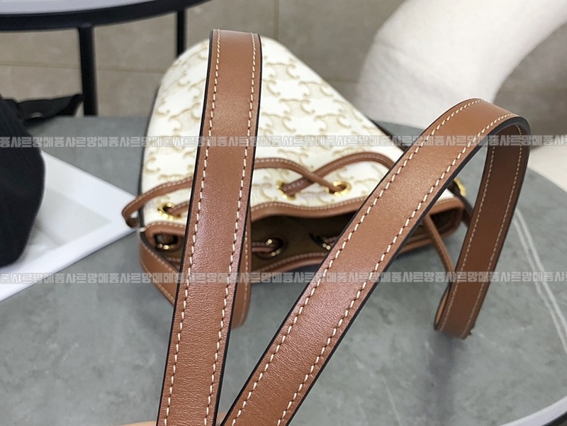 셀린느드로우스트링배스몰  20260309-161923-014루.jpg