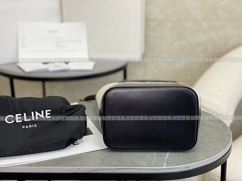셀린느버킷퀴르트리오페백스몰20260310-095347-009루.jpg