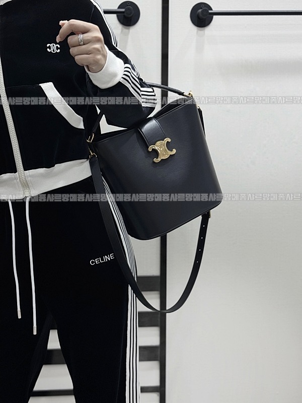 셀린느루이즈백  20260310-125441-019루.jpg