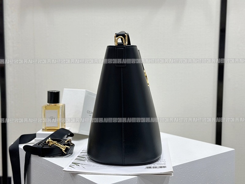 셀린느루이즈백  20260310-125439-003루.jpg