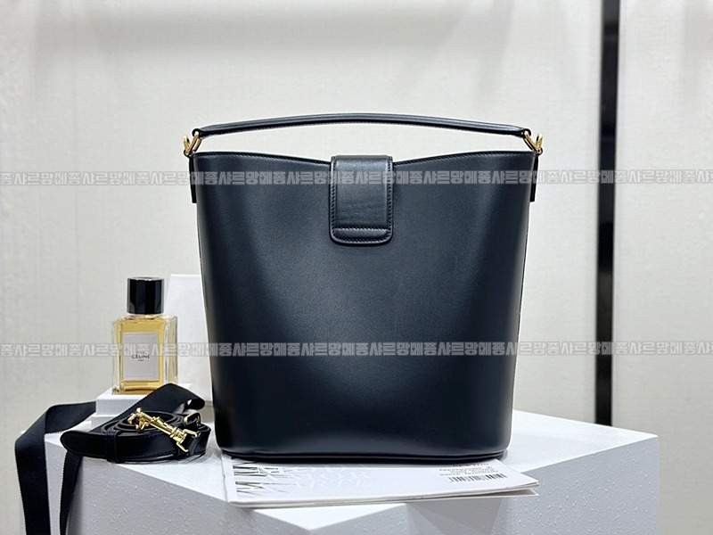 셀린느루이즈백  20260310-125439-004루.jpg