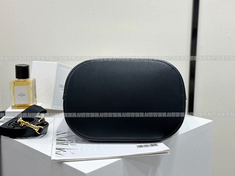 셀린느루이즈백  20260310-125439-008루.jpg