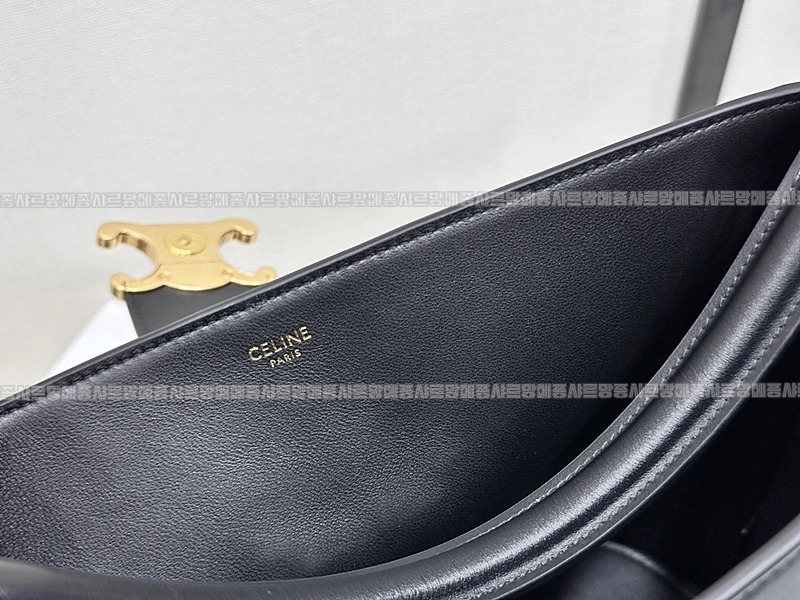 셀린느루이즈백  20260310-125439-009루.jpg