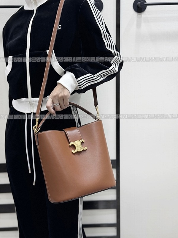 셀린느루이즈백  20260310-125751-019루.jpg