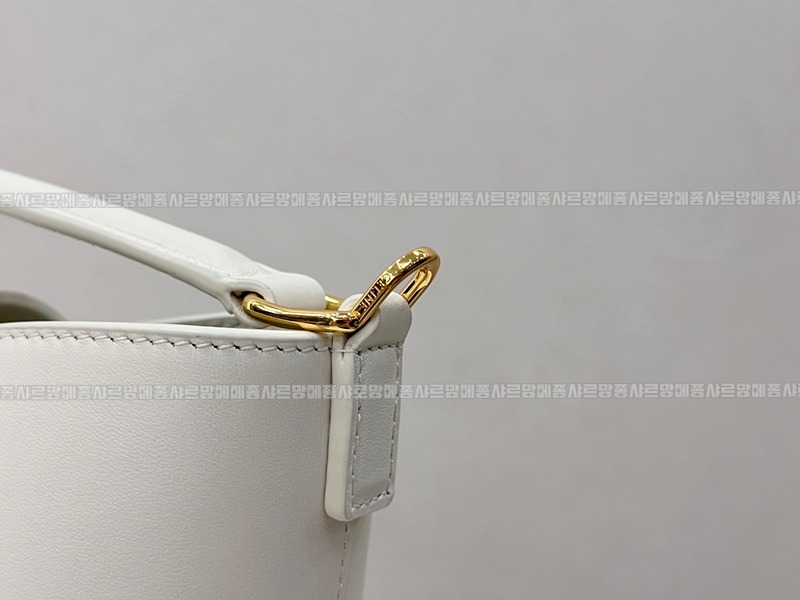 셀린느루이즈백스몰 20260310-130617-007루.jpg