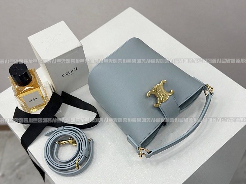 셀린느루이즈백스몰 20260310-130907-007루.jpg