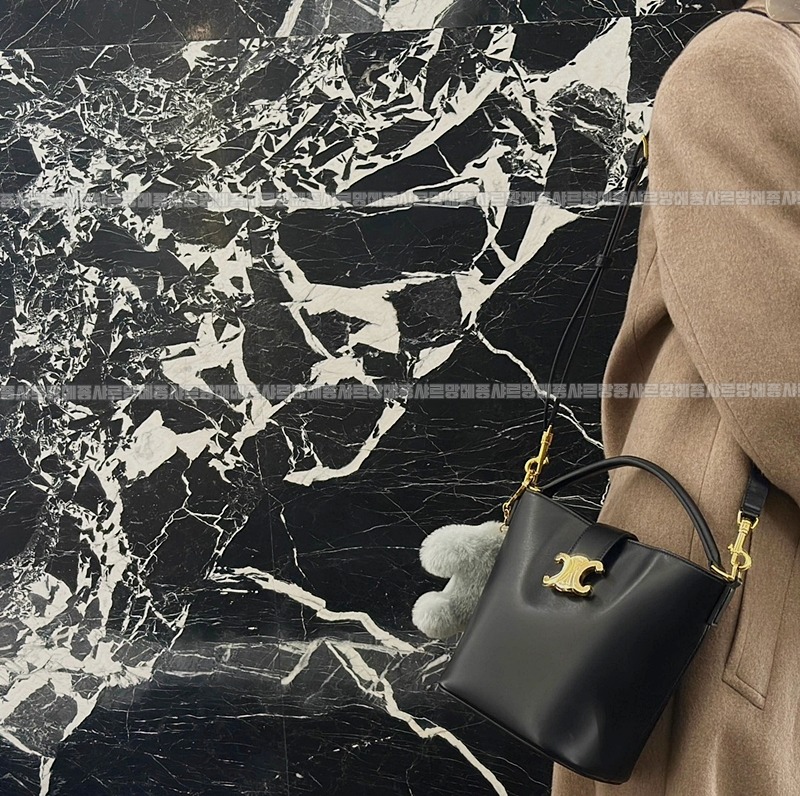 셀린느루이즈백스몰 20260310-131155-026루.jpg