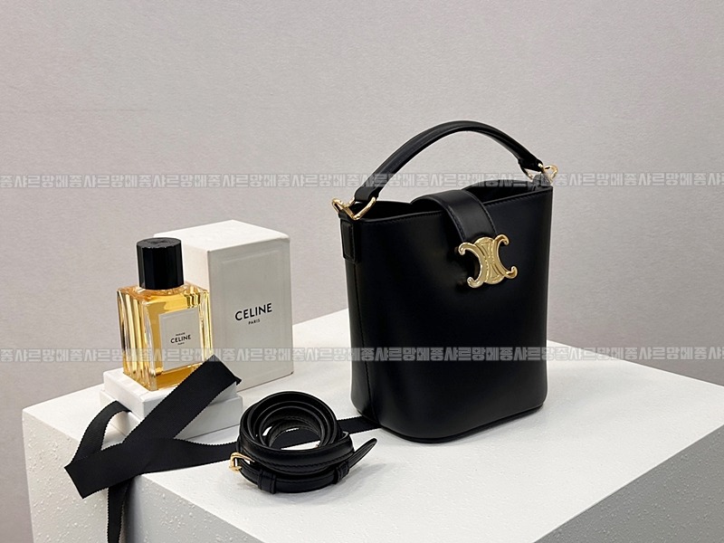 셀린느루이즈백스몰 20260310-131151-002루.jpg