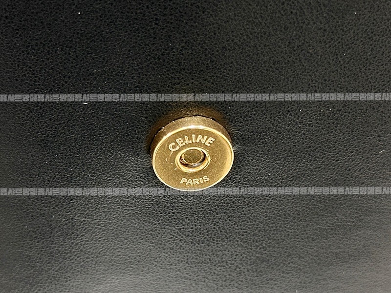 셀린느루이즈백스몰      20260310-134951-007루.jpg