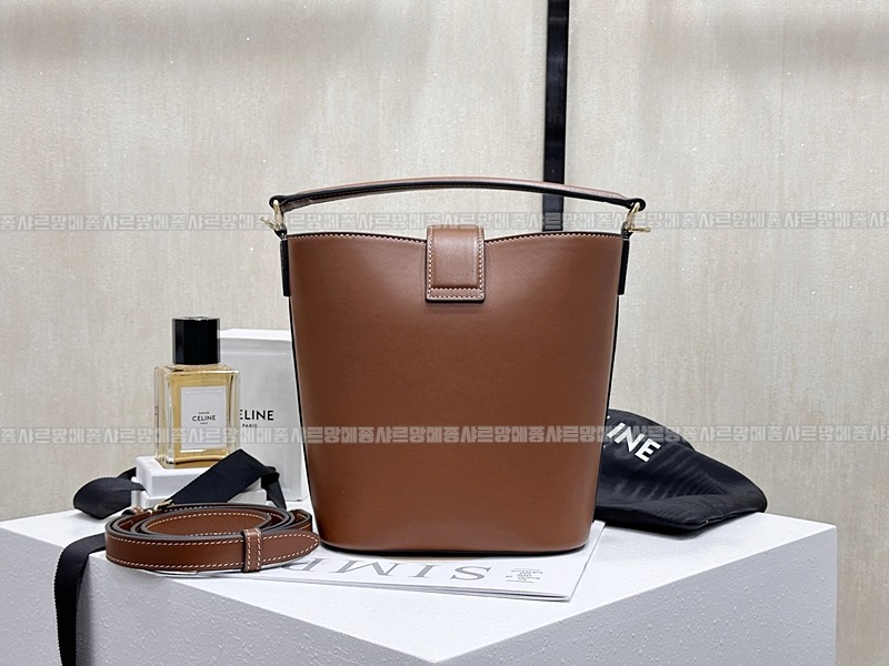 셀린느루이즈백스몰      20260310-135232-002루.jpg