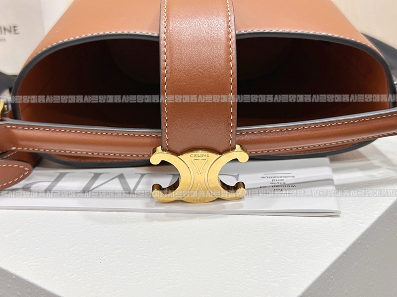 셀린느루이즈백스몰      20260310-135233-010루.jpg