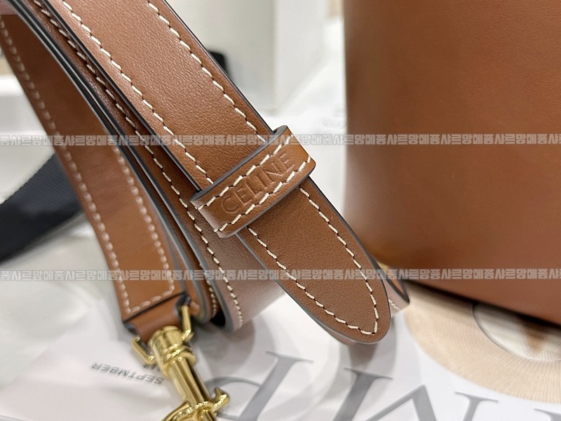 셀린느루이즈백스몰      20260310-135234-013루.jpg