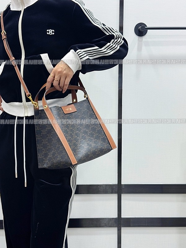 셀린느큐브백스몰      20260310-135901-016루.jpg