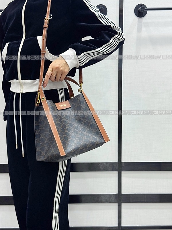 셀린느큐브백스몰      20260310-135901-017루.jpg