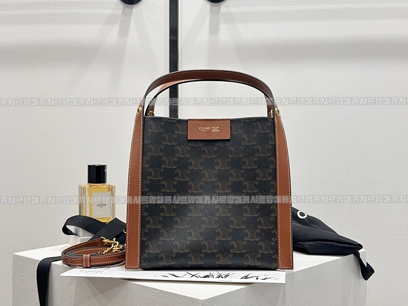 셀린느큐브백스몰      20260310-135859-001루.jpg