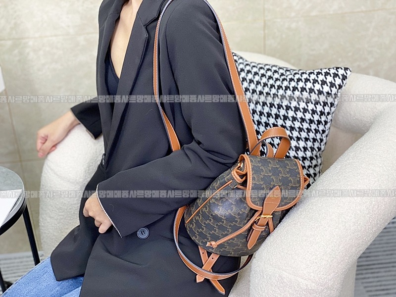 셀린느폴코백팩미니      20260310-142245-025루.jpg