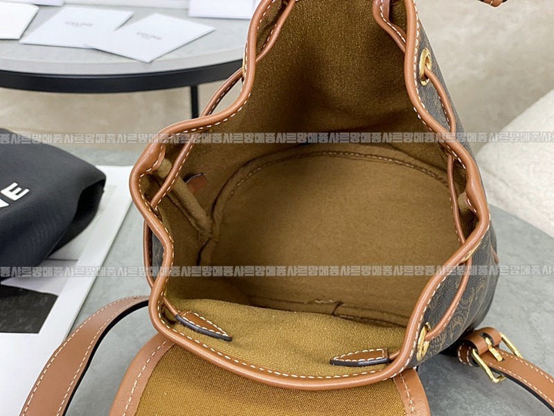 셀린느폴코백팩미니      20260310-142242-005루.jpg