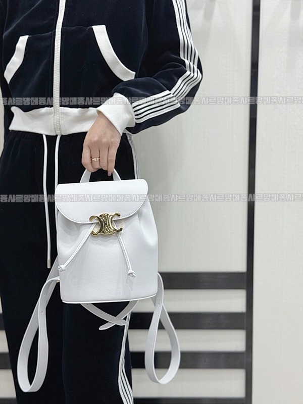 셀린느보니백팩      20260310-143755-016루.jpg
