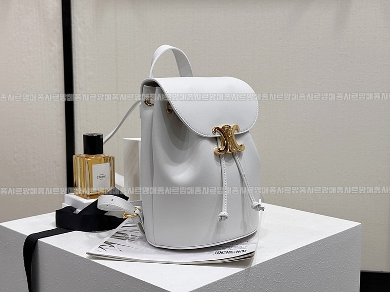 셀린느보니백팩      20260310-143753-002루.jpg