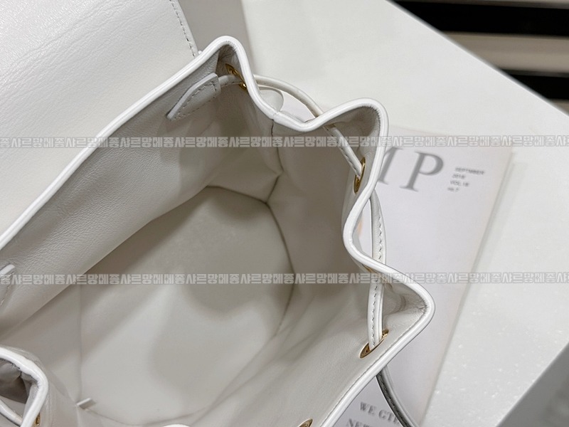 셀린느보니백팩      20260310-143753-005루.jpg