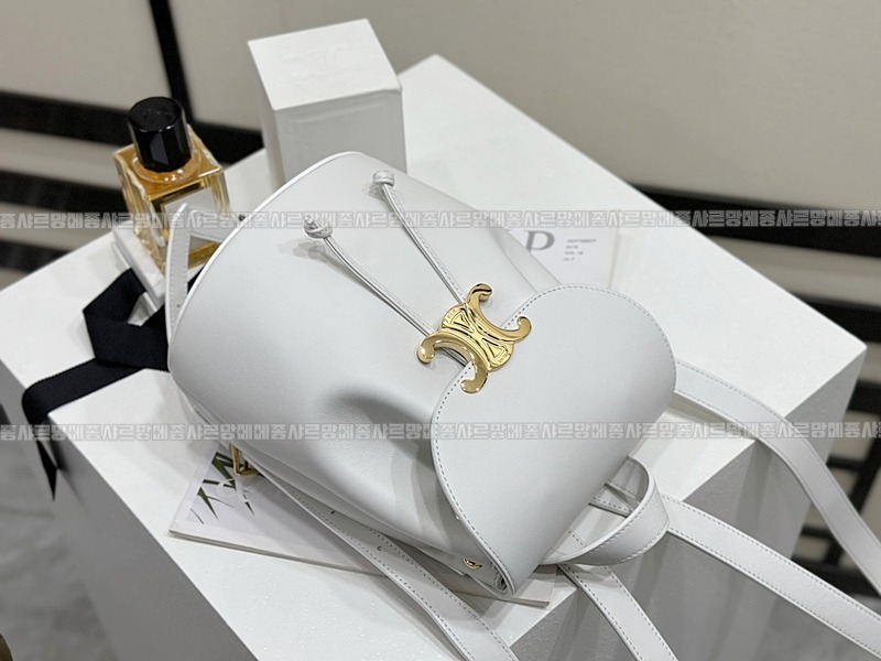 셀린느보니백팩      20260310-143754-013루.jpg