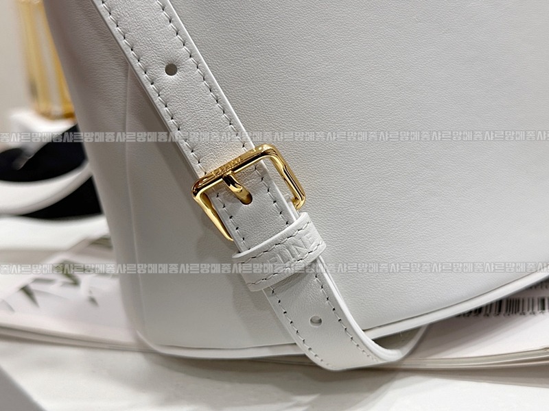 셀린느보니백팩      20260310-143754-014루.jpg