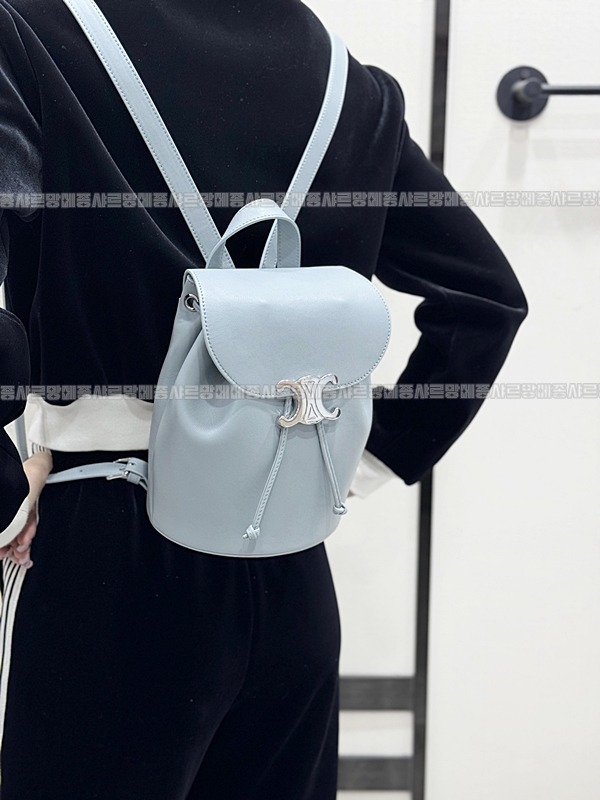 셀린느보니백팩      20260310-145002-017루.jpg