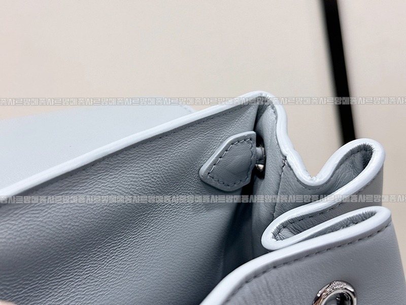 셀린느보니백팩      20260310-145001-011루.jpg