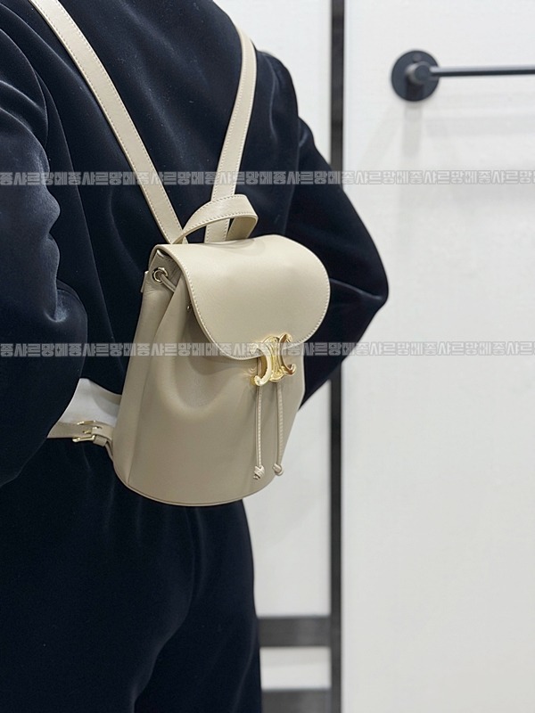 셀린느보니백팩      20260310-151322-018루.jpg