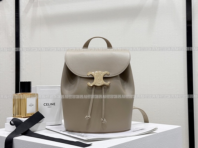 셀린느보니백팩      20260310-151320-001루.jpg