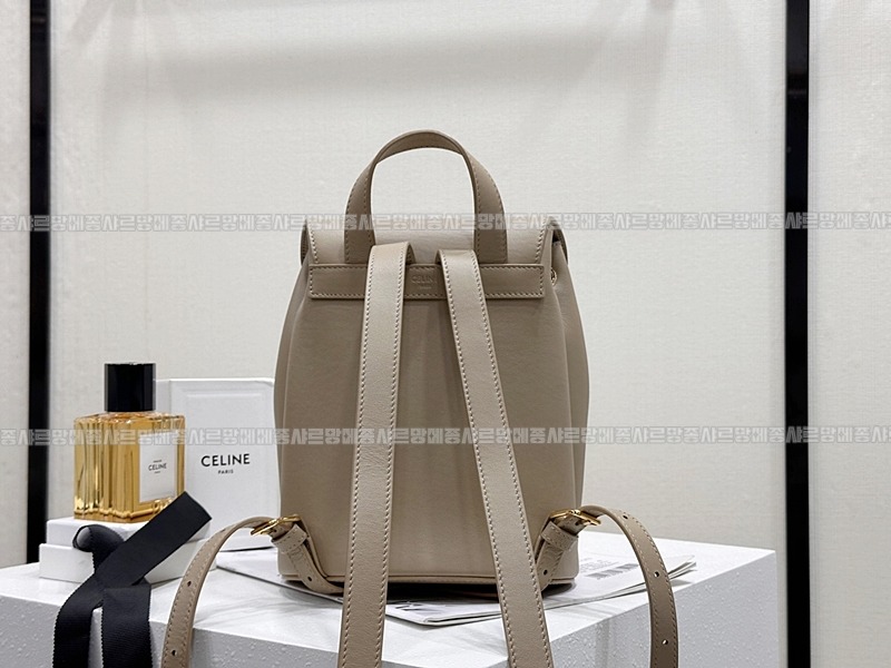 셀린느보니백팩      20260310-151320-003루.jpg