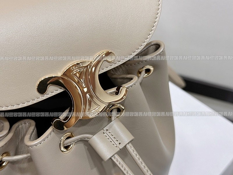 셀린느보니백팩      20260310-151321-010루.jpg