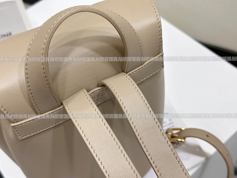 셀린느보니백팩      20260310-151321-015루.jpg