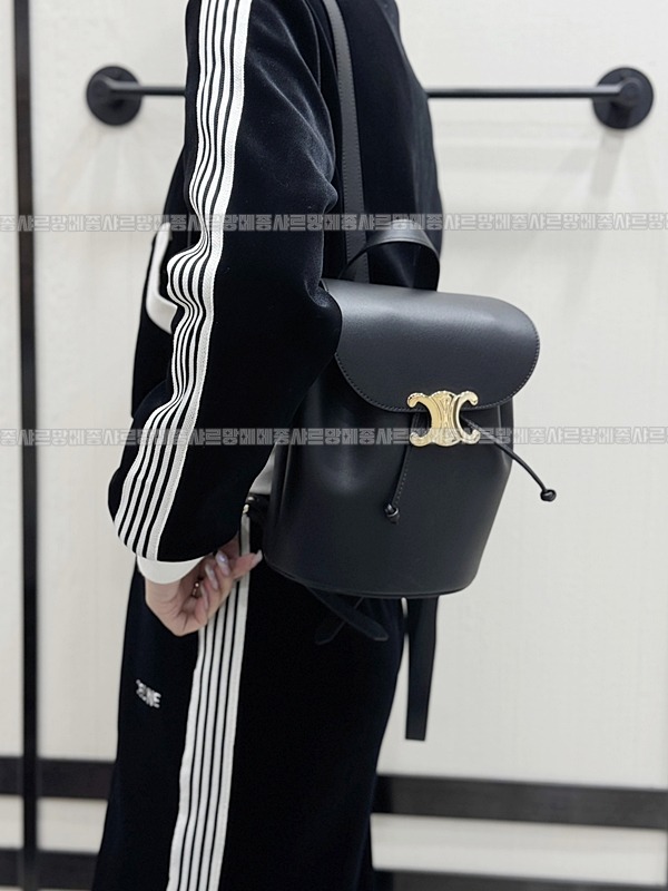 셀린느보니백팩      20260310-152036-017루.jpg