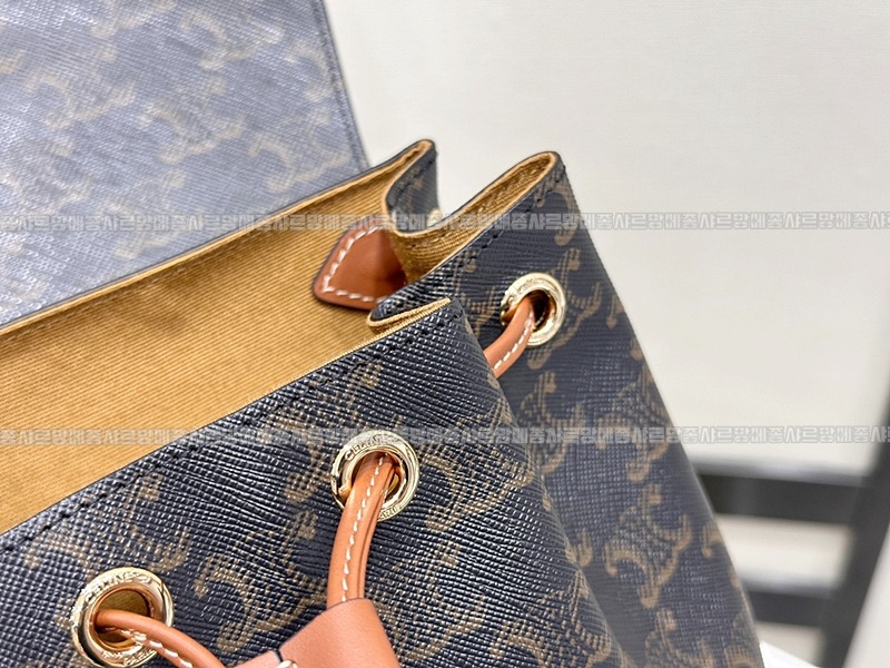 셀린느보니백팩      20260310-152442-011루.jpg