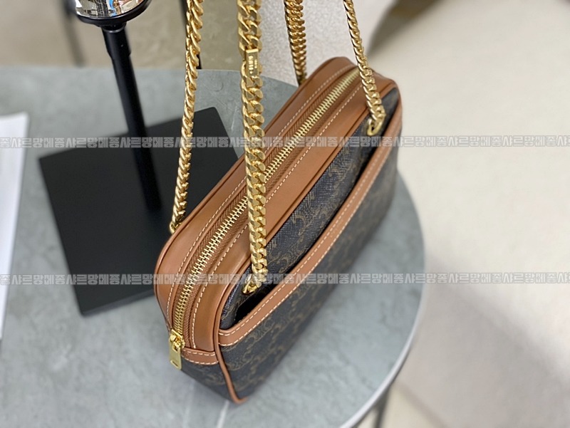 셀린느파타판스백트리옹프      20260310-174400-003루.jpg