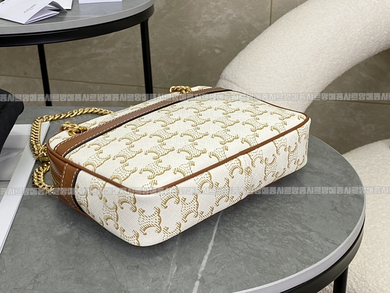 셀린느파타판스백트리옹프      20260310-174744-007루.jpg