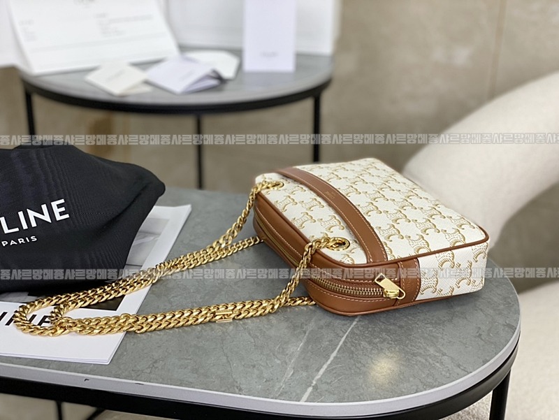 셀린느파타판스백트리옹프      20260310-174745-014루.jpg