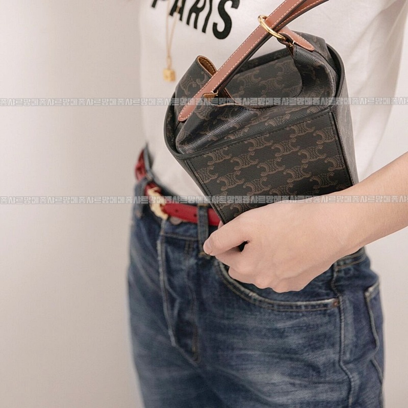 셀린느스트랩박스백  20260311-104813-021루.jpg