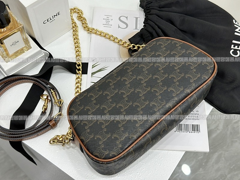 셀린느트리오페멀티백  20260311-105918-003루.jpg