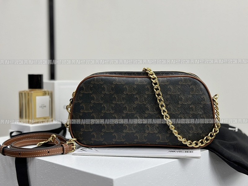 셀린느트리오페멀티백  20260311-105918-001루.jpg